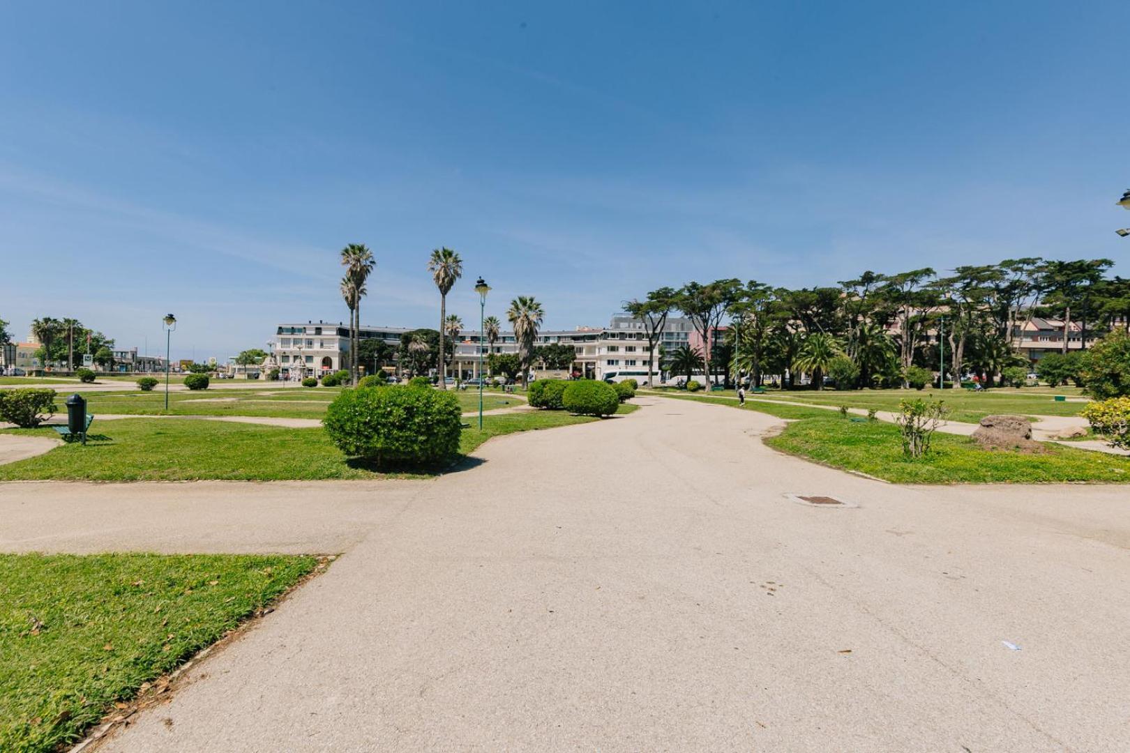 Rent4Rest Estoril Beachfront Apartments מראה חיצוני תמונה